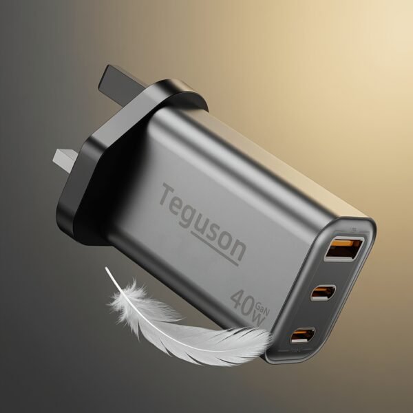 40W GaN 3-Port USB Wall Charger (UK Plug)